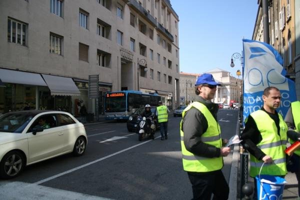 150319-Manifestazione Lavavetri (7)